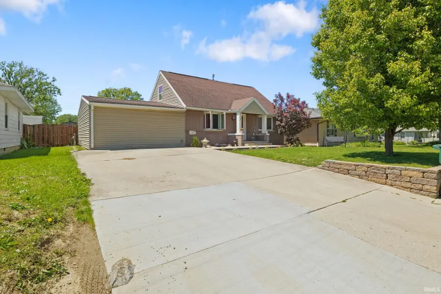115 N Holland Street, Muncie, IN 47303 - #2