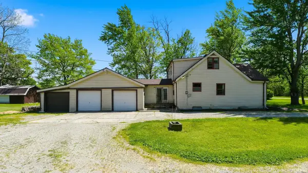 6304 Hazelett Road, Fort Wayne, IN 46835
