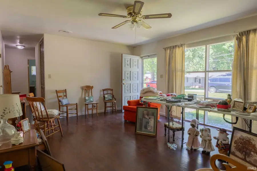 215 W Swayzee Street, Marion, IN 46952 - #2