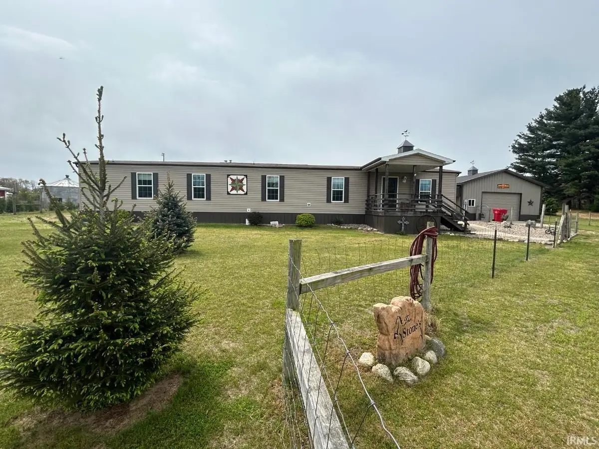 10105 E 150n Road, Grovertown, IN 46531 - #1