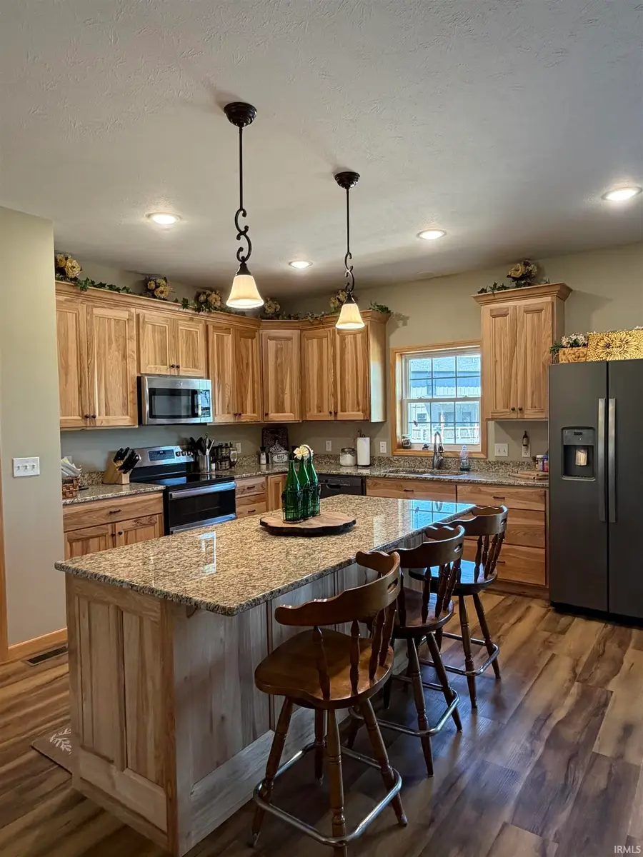 724 W Aspen Drive, Haubstadt, IN 47639 - #3