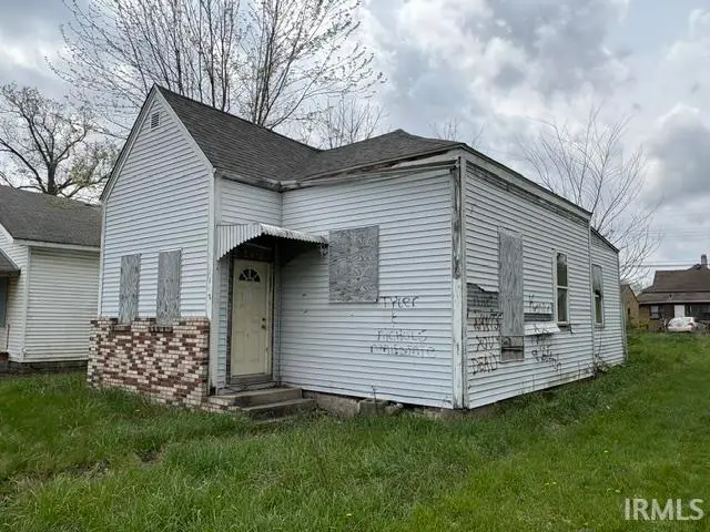 2107 S Jefferson Street, Muncie, IN 47302 - #2