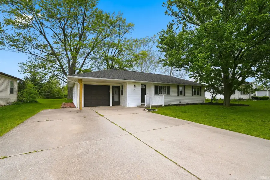 2132 Medford Drive, Fort Wayne, IN 46803 - #2