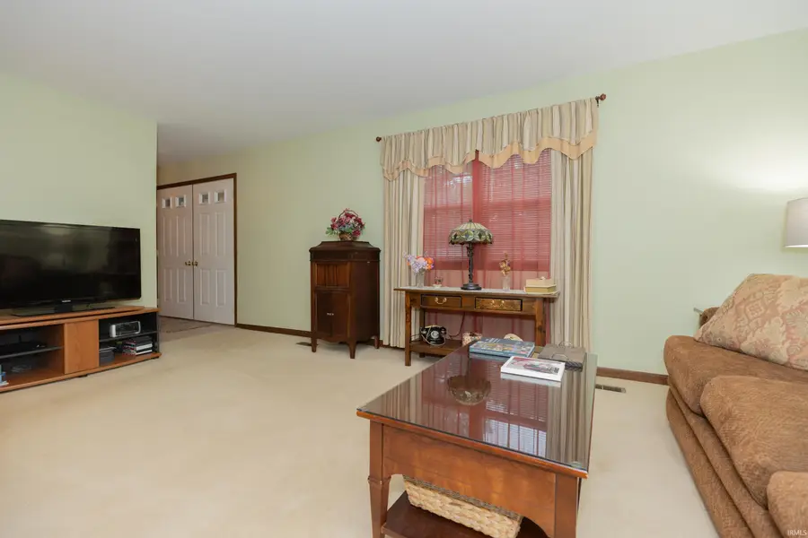 615 Crestmont Drive, Evansville, IN 47712 - #3