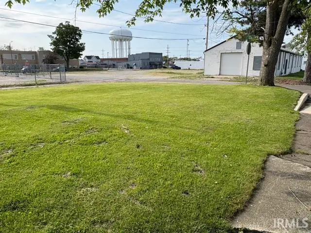 1201 S Mulberry Street, Muncie, IN 47302 - #2