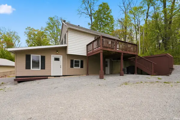 9800 E 520 S, Wolcottville, IN 46795