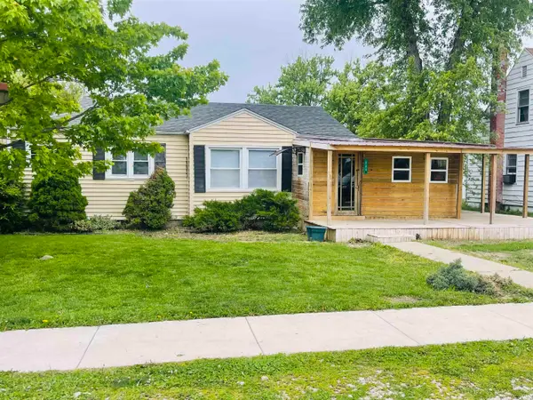 221 S D Street, Gas City, IN 46933