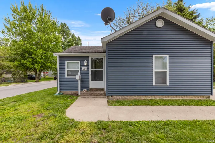 950 E Clark Street, Warsaw, IN 46580 - #3