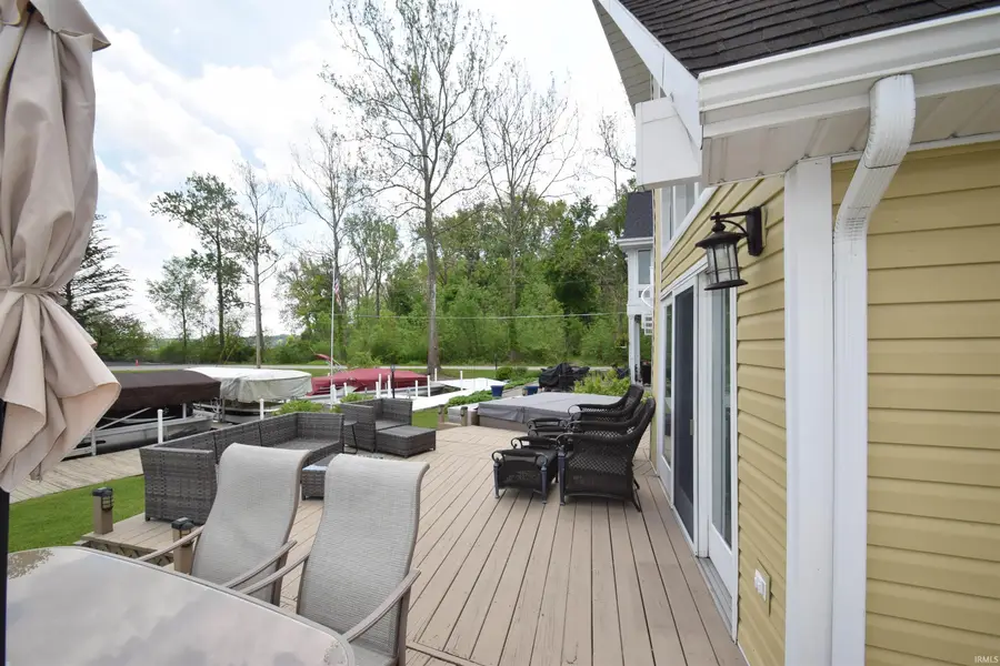 10272 South Channel Drive, Syracuse, IN 46567 - #2