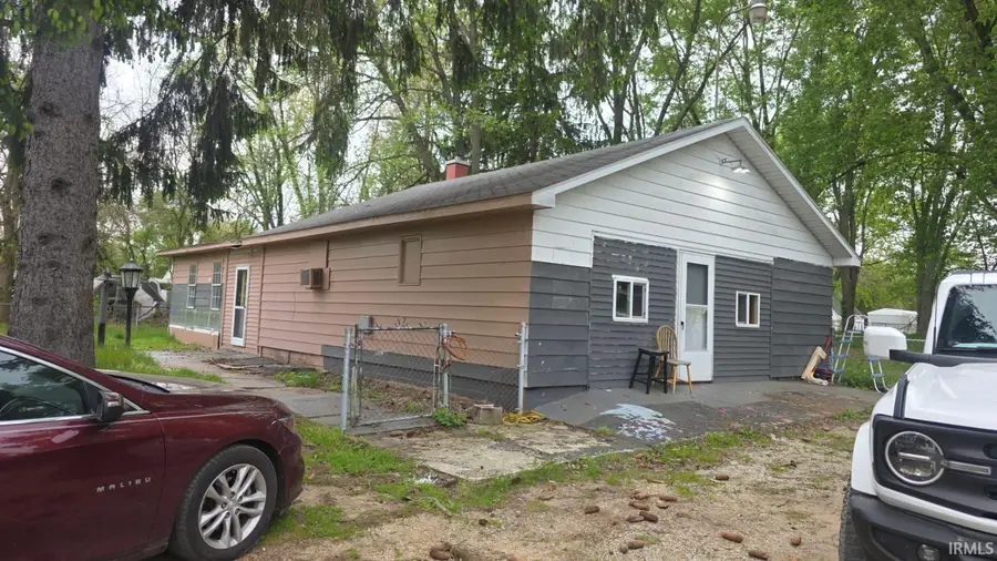 50675 Donna Street, Elkhart, IN 46514 - #3