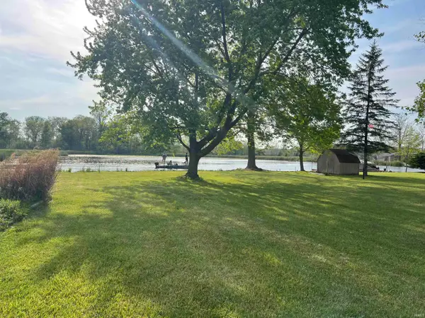 395 Ln 250c Lake Pleasant, Orland, IN 46776