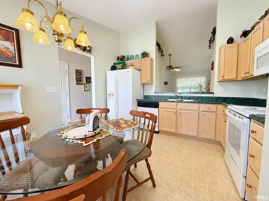 2020 Seasons Ridge Boulevard, Evansville, IN 47715 - #3