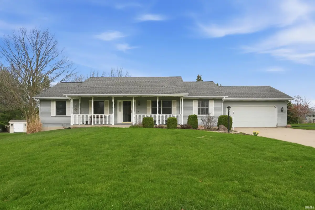 426 E Lynnwood Drive, Warsaw, IN 46580 - #1
