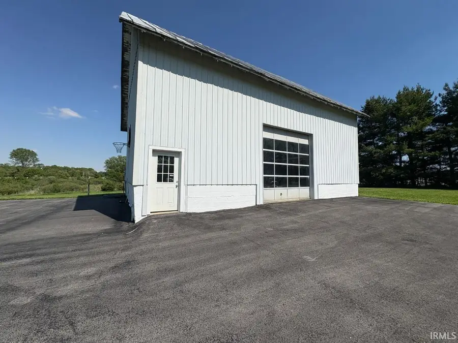 6504 S County Road 560, Selma, IN 47383 - #2