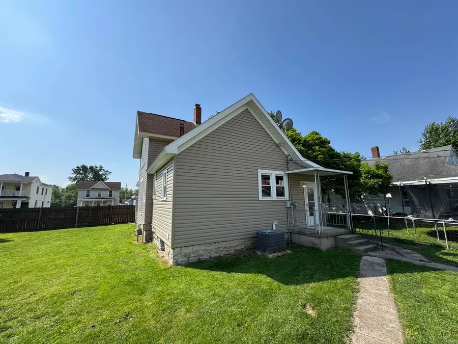 108 E 2nd Street, Peru, IN 46970 - #3