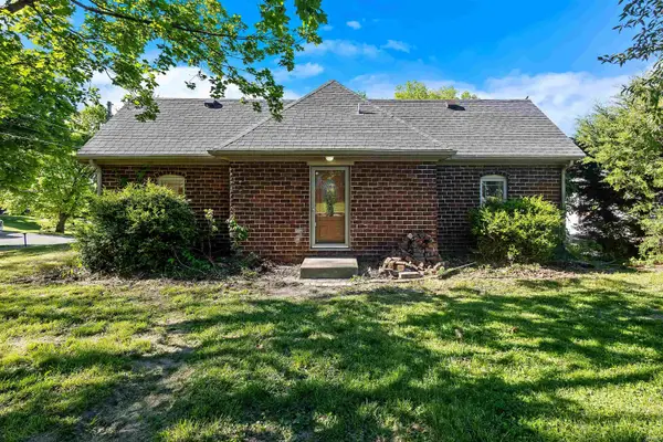 414 Dewey Street, Veedersburg, IN 47987