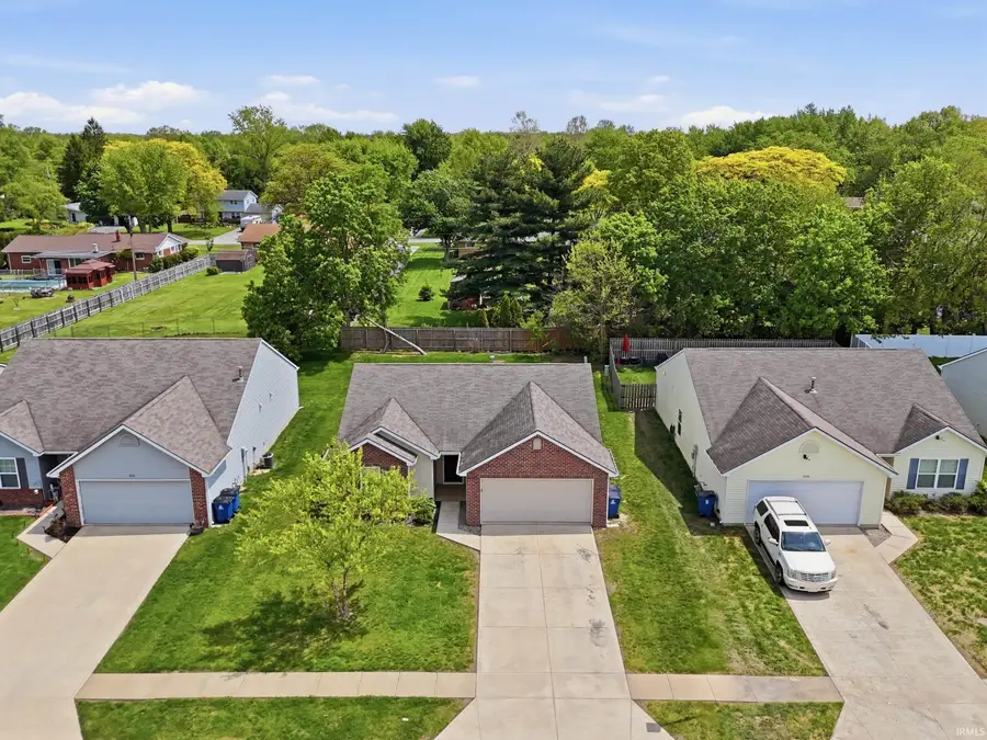 2504 Grand Canyon Corridor, Fort Wayne, IN 46808 - #2