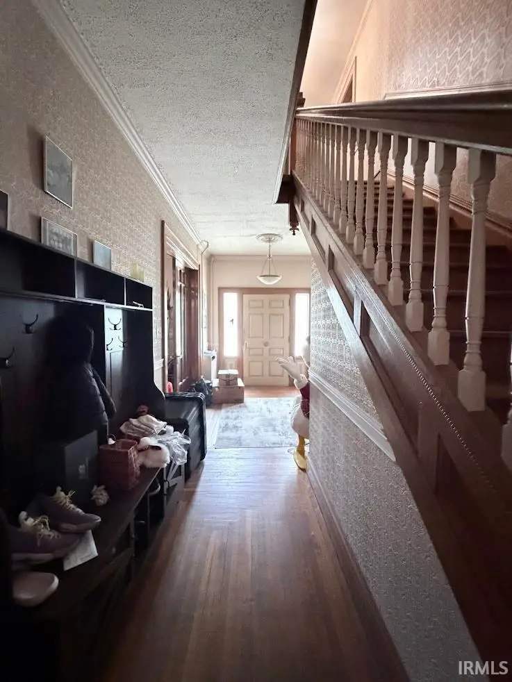 402 N High Street, Hartford City, IN 47348 - #2