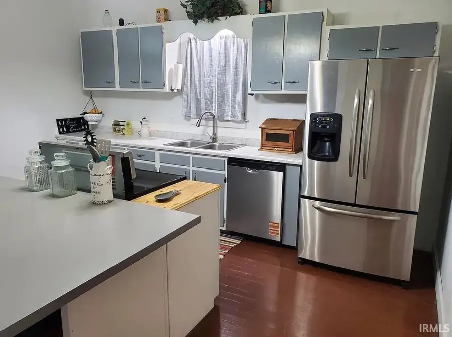227 S 7th Street, Vincennes, IN 47591 - #3