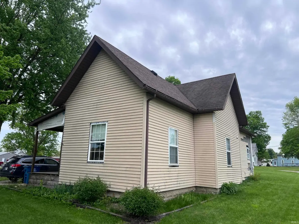 208 W Garfield Street, Ashley, IN 46705 - #1