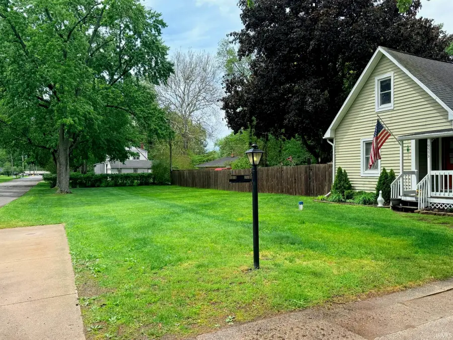 19553 Eaton Avenue, South Bend, IN 46637 - #2