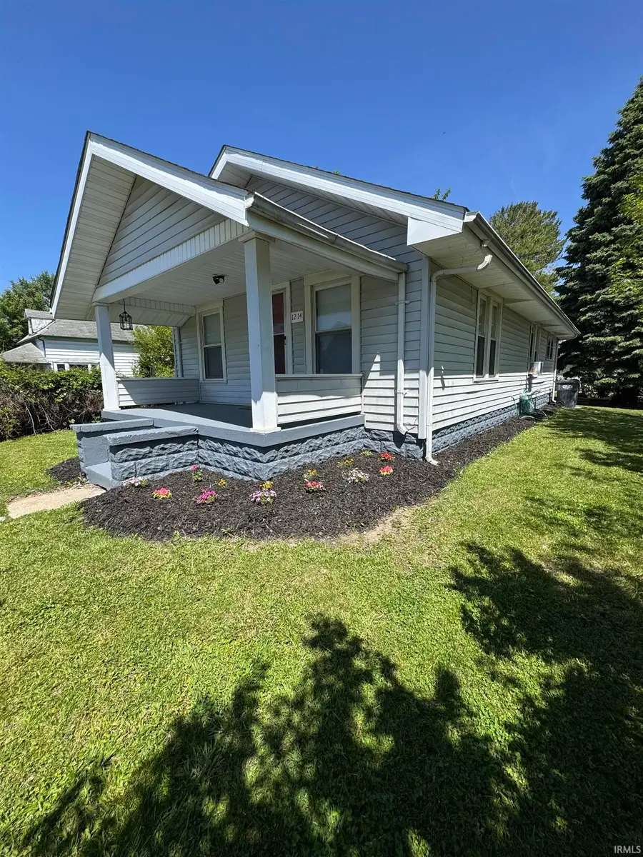 1214 E 28th Street, Anderson, IN 46016 - #3