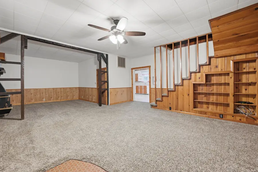 257 N Main Street, Albany, IN 47320 - #3