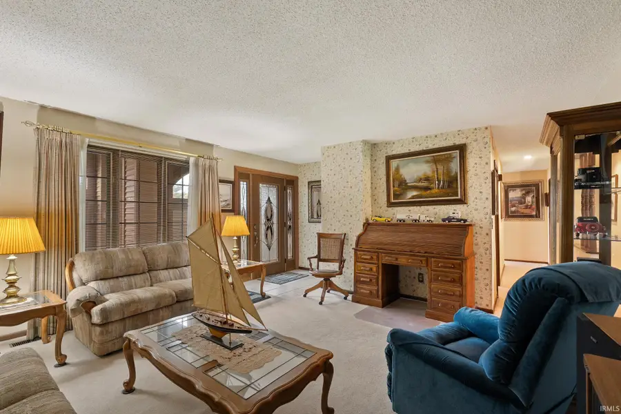 3328 N Chase Drive, Warsaw, IN 46582 - #3