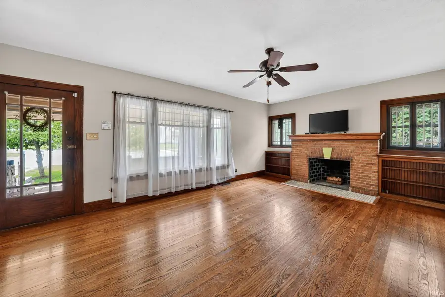 929 W Colfax Avenue, South Bend, IN 46601 - #2