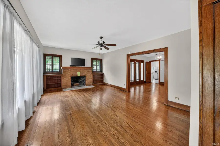 929 W Colfax Avenue, South Bend, IN 46601 - #3