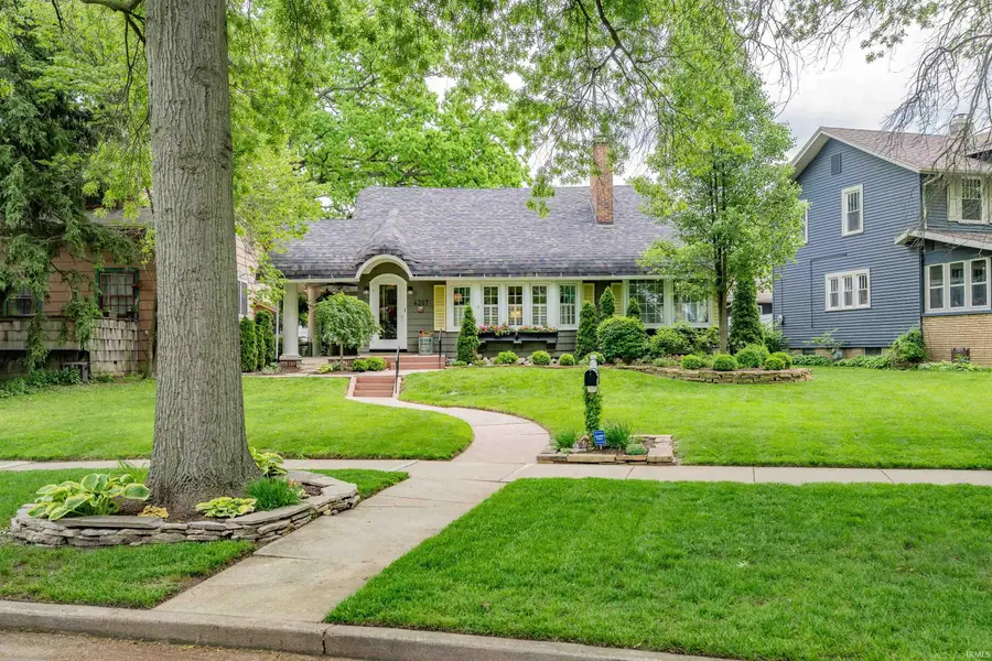 4207 Indiana Avenue, Fort Wayne, IN 46807 - #3