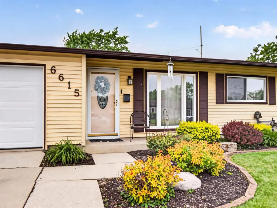 6615 Redbud Drive, Fort Wayne, IN 46825 - #3