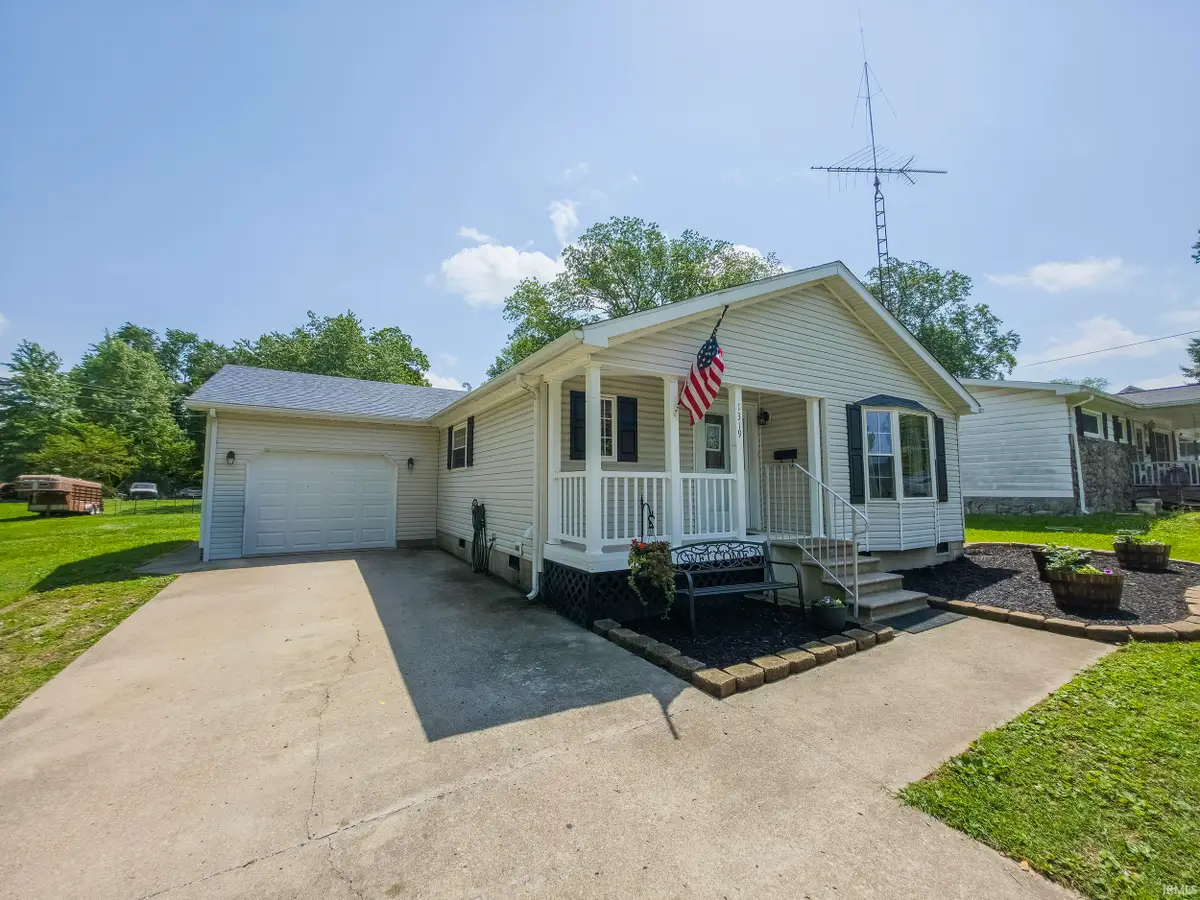 1319 N Mulberry Street, Mount Carmel, IL 62863 - #1