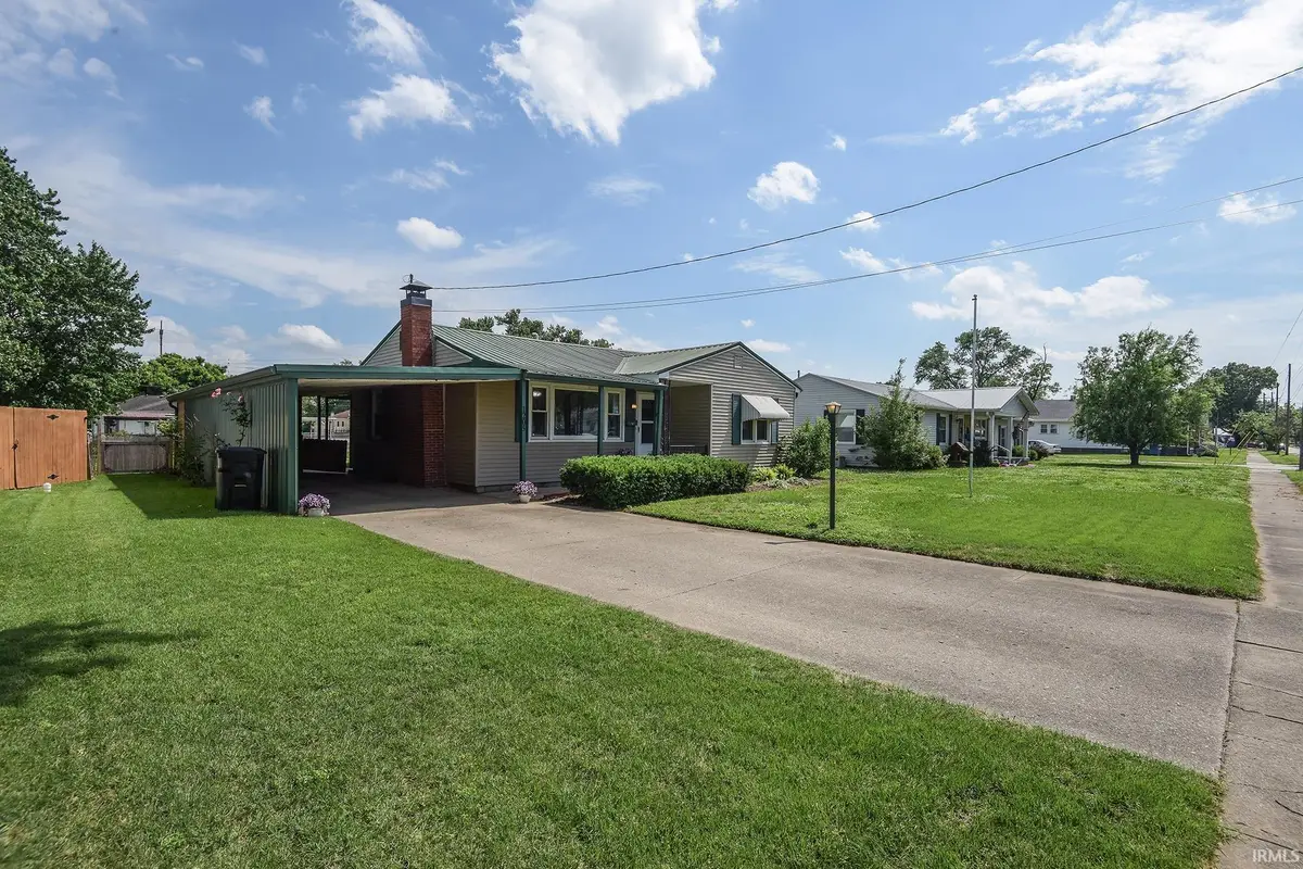 1205 N 13th Street, Vincennes, IN 47591 - #1