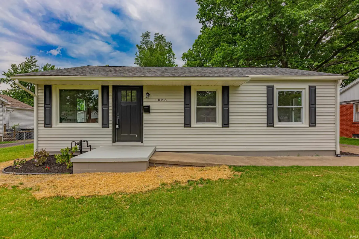 1628 E Blackford Avenue, Evansville, IN 47714 - #1