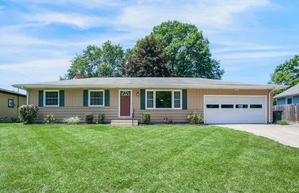 1025 N Twyckenham Drive, South Bend, IN 46617