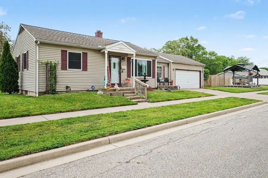 2024 Panama Street, Mishawaka, IN 46544 - #2