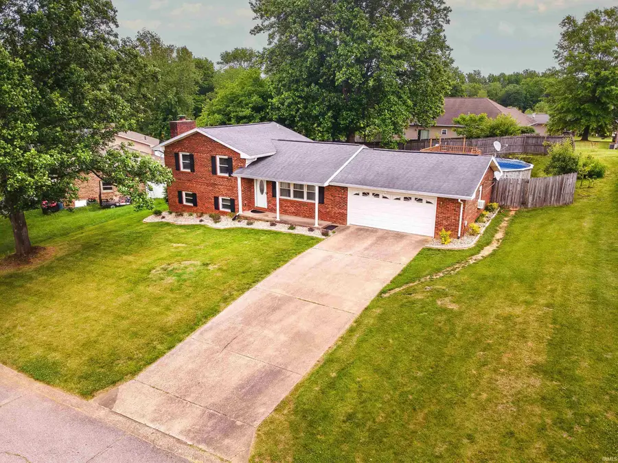 4253 Hilldale Drive, Newburgh, IN 47630 - #3
