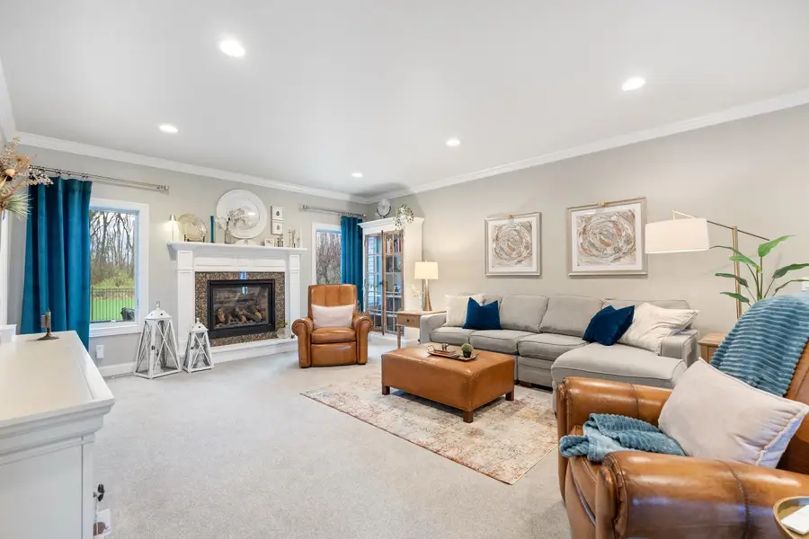 133 E Barrington Place, Warsaw, IN 46582 - #3
