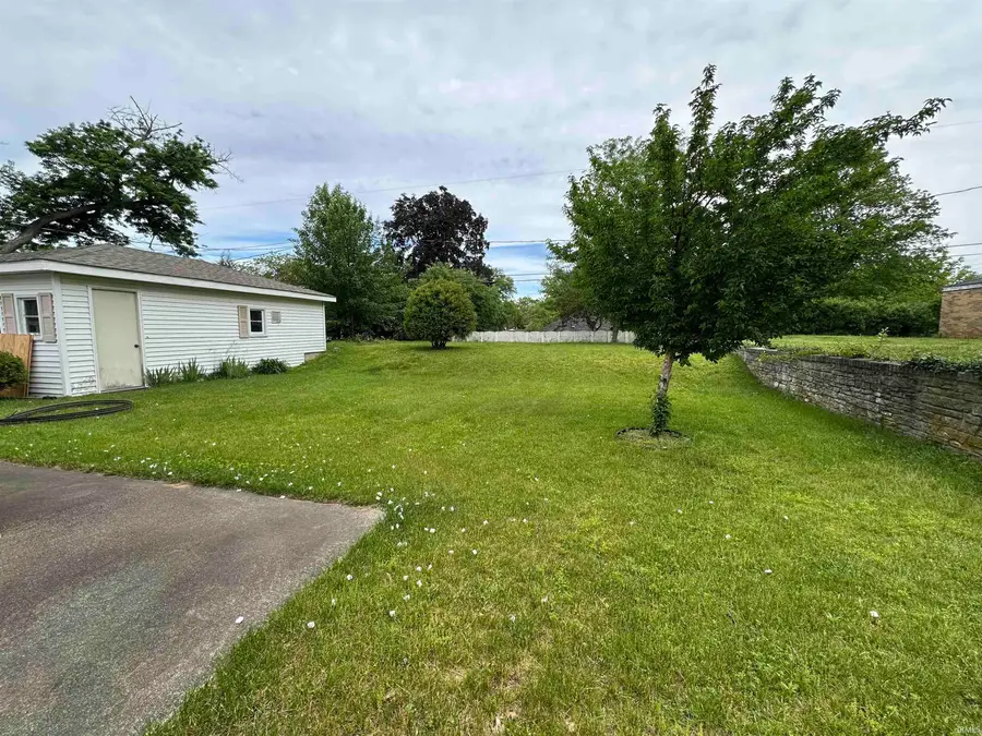 1821 Rockne Drive, South Bend, IN 46617 - #3