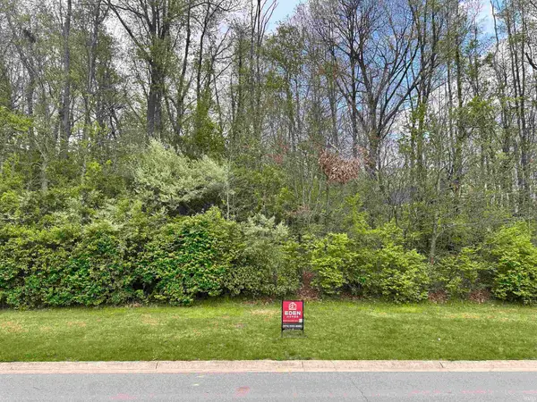 53264 Summer Breeze Drive, South Bend, IN 46637