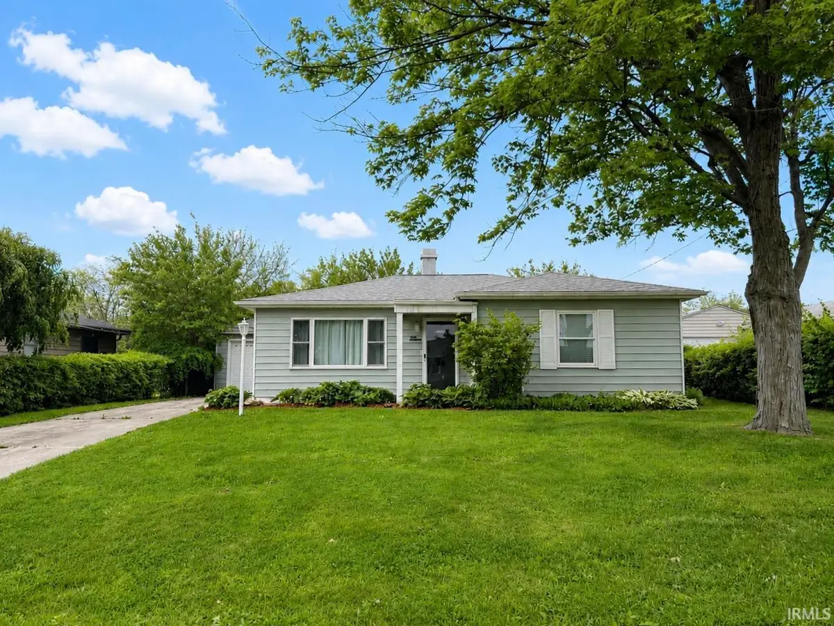 1513 W Stirling Drive, Muncie, IN 47304 - #1