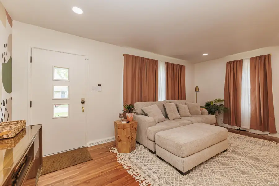 1513 W Stirling Drive, Muncie, IN 47304 - #3
