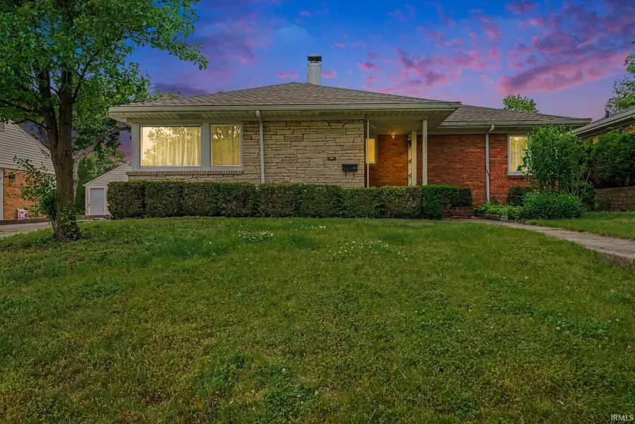 1821 Rockne Drive, South Bend, IN 46617 - #3