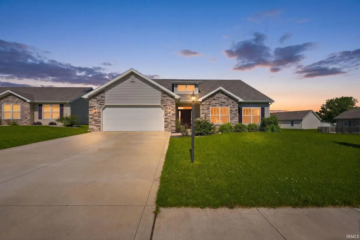 203 Orchard Place Parkway, Kendallville, IN 46755 - #1