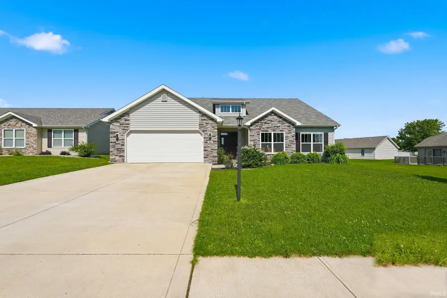 203 Orchard Place Parkway, Kendallville, IN 46755 - #2