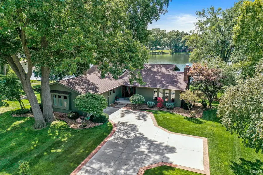 3303 N East Lake Drive, Elkhart, IN 46514 - #2