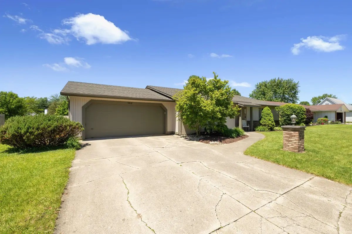 9812 Silver Shore Court, Fort Wayne, IN 46804 - #1