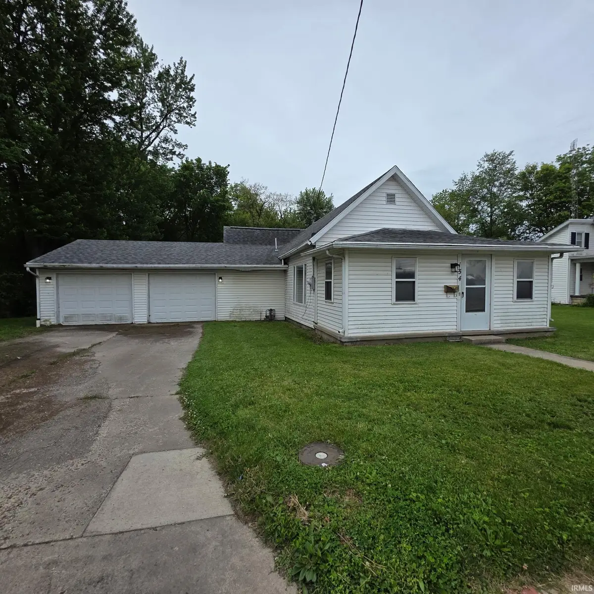 134 E Carl Street, Winchester, IN 47394 - #1