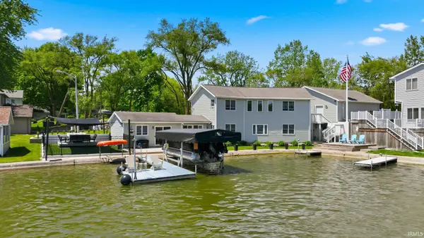 1420 N Shore Drive, Rome City, IN 46784